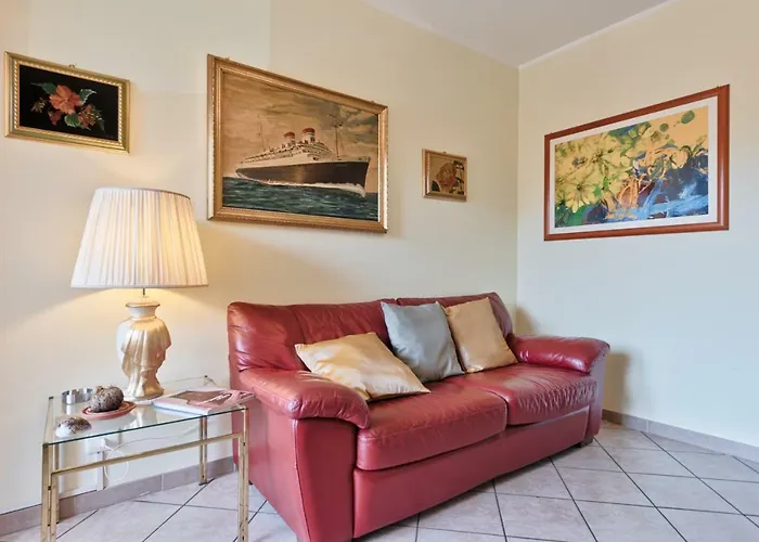 Fortino Roomy Apartment